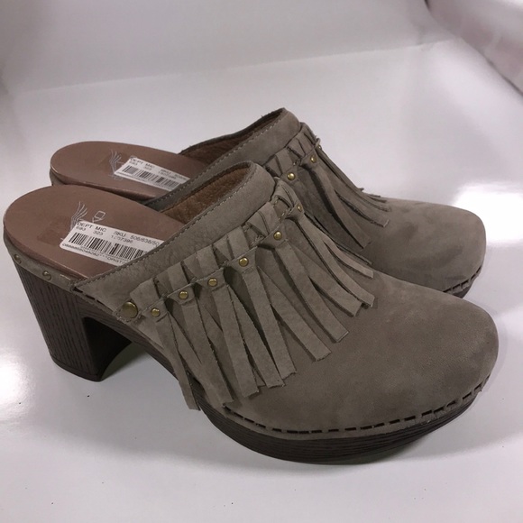 Dansko Shoes - Dansko Deni Clog - taupe